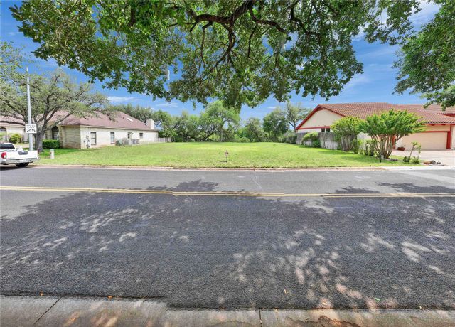 10305 La Costa DR, Austin, TX 78747