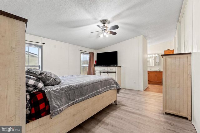 14 JUNCTION RD, Millersburg, PA 17061