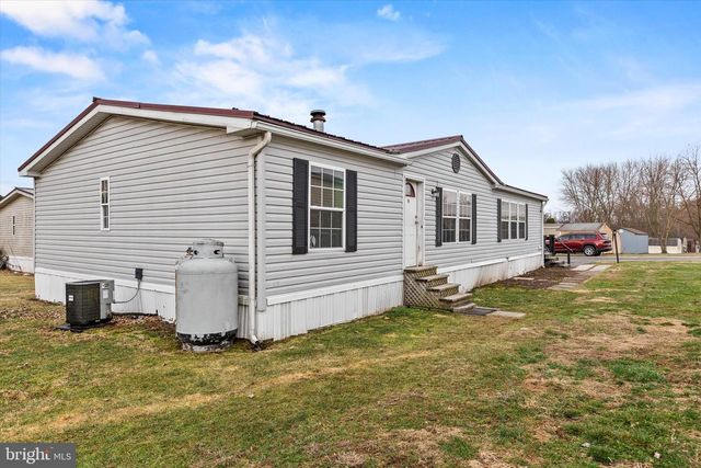 14 JUNCTION RD, Millersburg, PA 17061