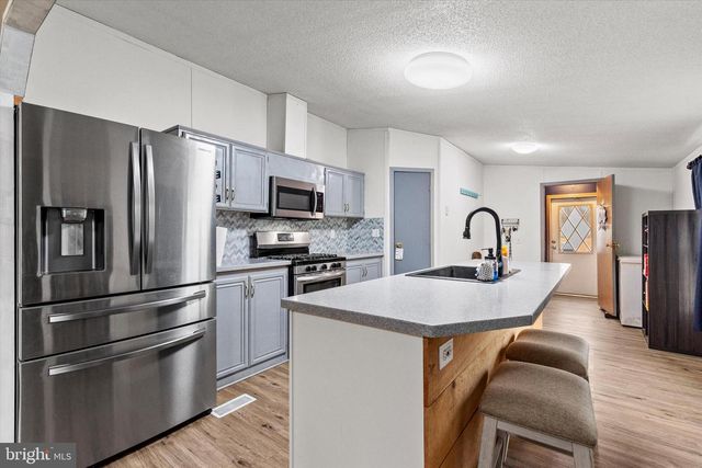 14 JUNCTION RD, Millersburg, PA 17061