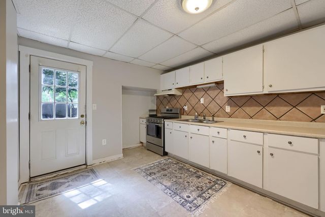 630 N MARKET ST, Lancaster, PA 17603