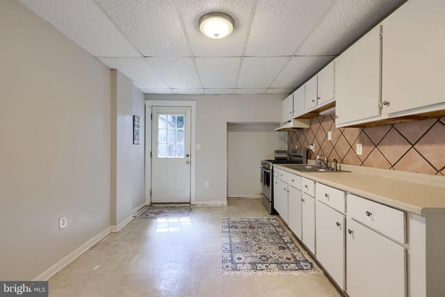 630 N MARKET ST, Lancaster, PA 17603