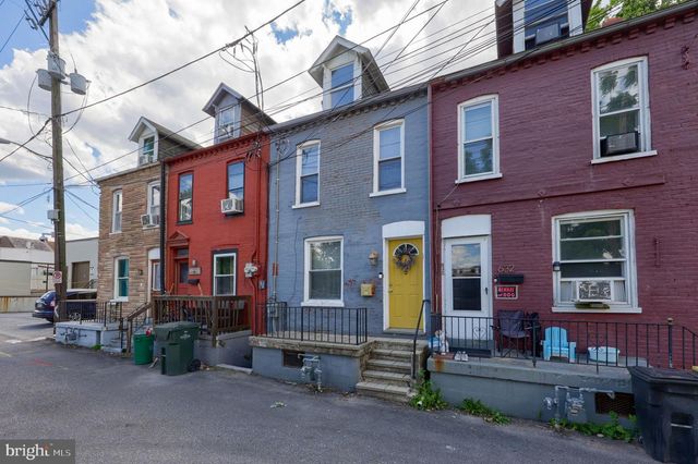 630 N MARKET ST, Lancaster, PA 17603