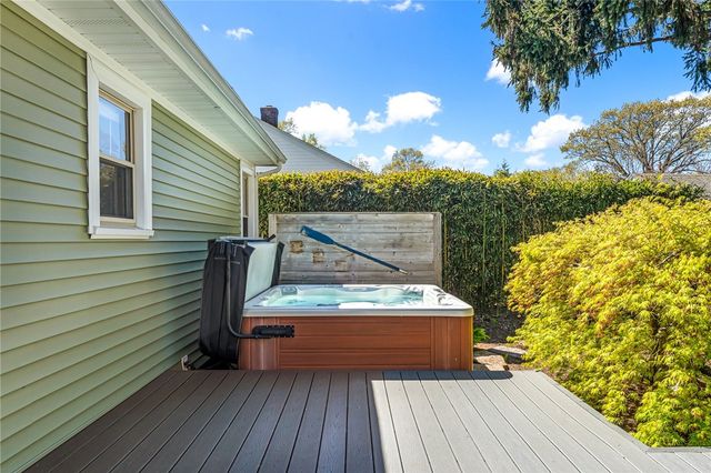 124 Paine Avenue, Cranston, RI 02910