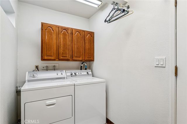 25089 Moon, Crestline, CA 92325