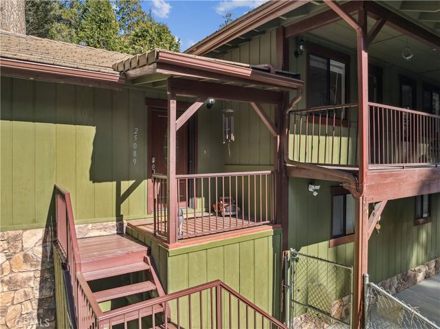 25089 Moon, Crestline, CA 92325
