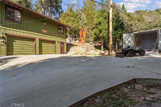 25089 Moon, Crestline, CA 92325