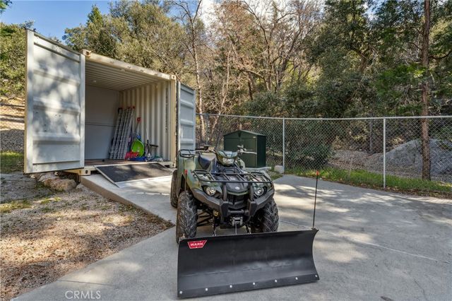 25089 Moon, Crestline, CA 92325