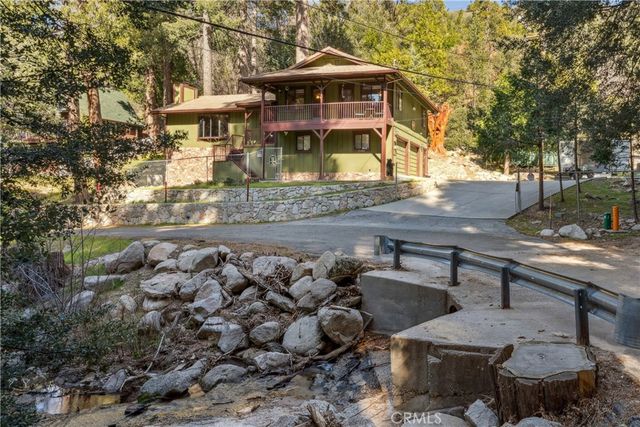 25089 Moon, Crestline, CA 92325