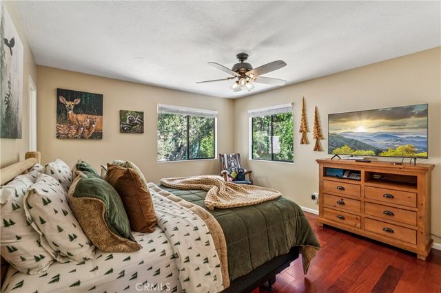 25089 Moon, Crestline, CA 92325