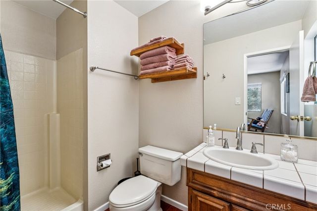 25089 Moon, Crestline, CA 92325