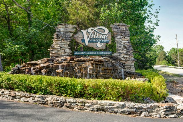 45 Leaning Tree Circle 2, Branson, MO 65616