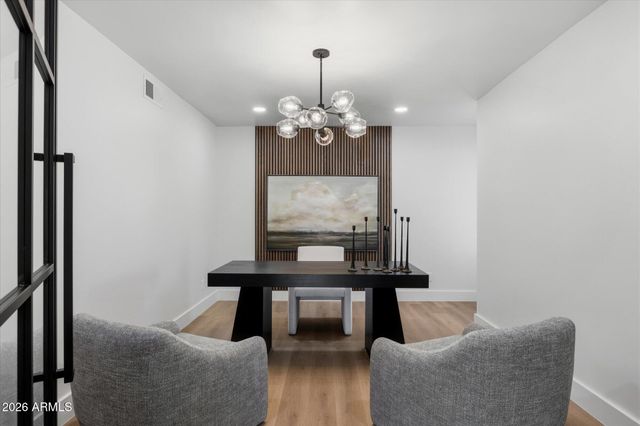 5024 E LE MARCHE Avenue, Scottsdale, AZ 85254