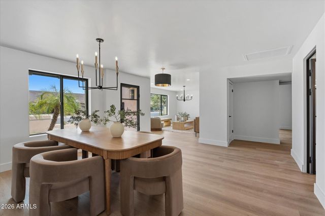 5024 E LE MARCHE Avenue, Scottsdale, AZ 85254