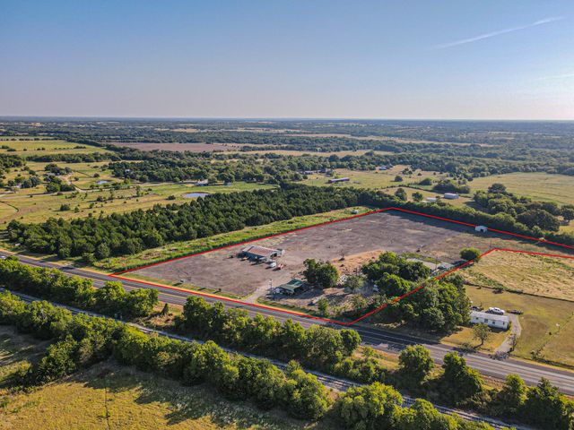 5271 N US Highway 69, Celeste, TX 75423