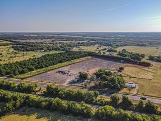 5271 N US Highway 69, Celeste, TX 75423