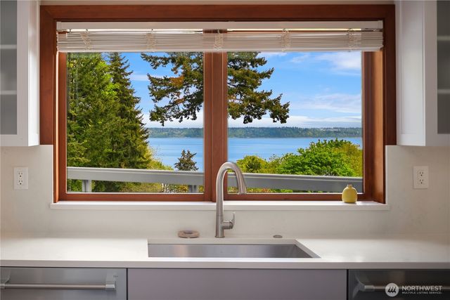8425 SW 216th Street, Vashon, WA 98070