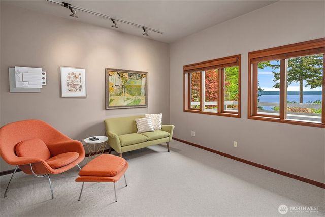 8425 SW 216th Street, Vashon, WA 98070