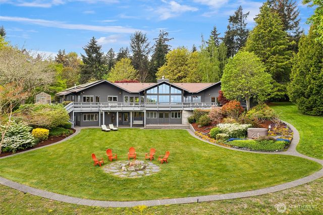 8425 SW 216th Street, Vashon, WA 98070