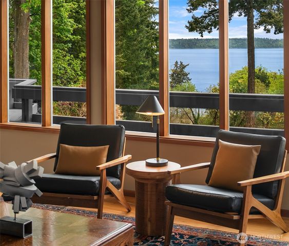 8425 SW 216th Street, Vashon, WA 98070