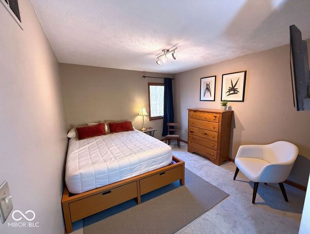 6868 N Baltimore Road, Monrovia, IN 46157