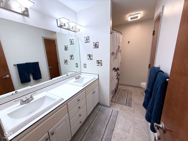 6868 N Baltimore Road, Monrovia, IN 46157