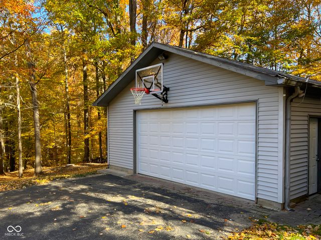 6868 N Baltimore Road, Monrovia, IN 46157