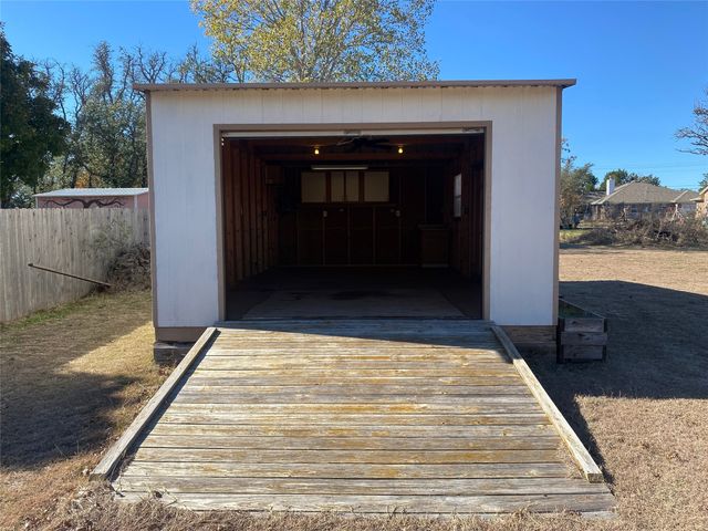 170 County Road 4709, Kempner, TX 76539