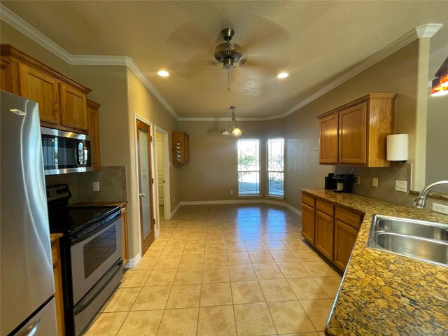 170 County Road 4709, Kempner, TX 76539