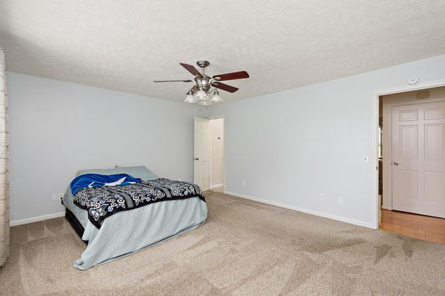 124 Amy Rd, Hillsboro, TN 37342