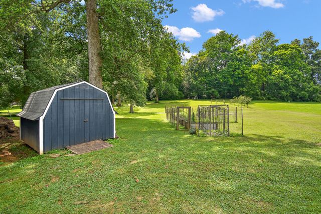 124 Amy Rd, Hillsboro, TN 37342