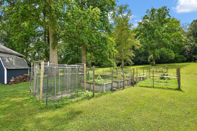 124 Amy Rd, Hillsboro, TN 37342