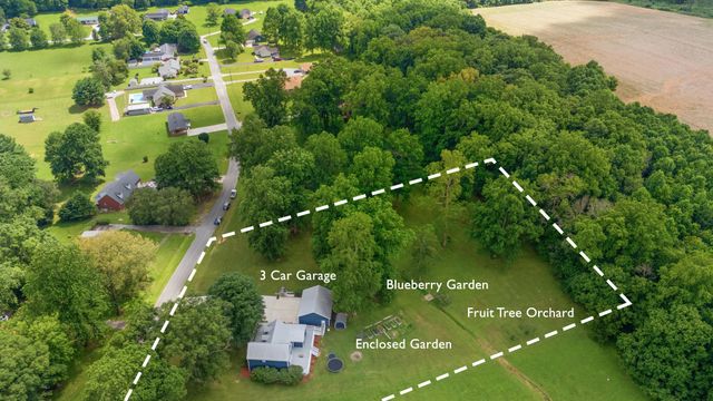 124 Amy Rd, Hillsboro, TN 37342