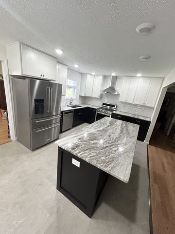 124 Amy Rd, Hillsboro, TN 37342