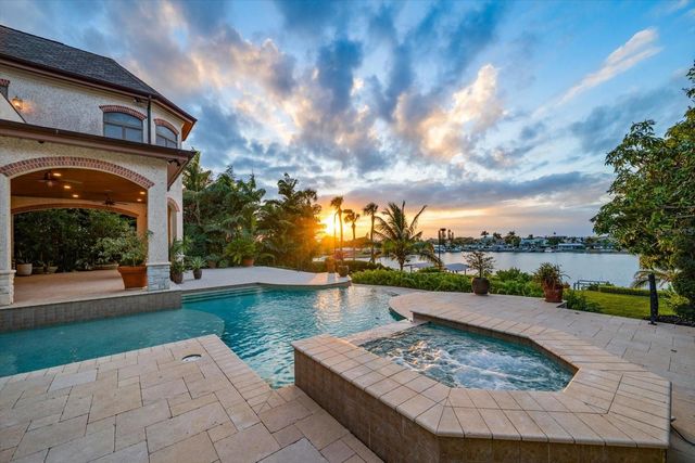 118 HARBOR VIEW LANE, Belleair Bluffs, FL 33770