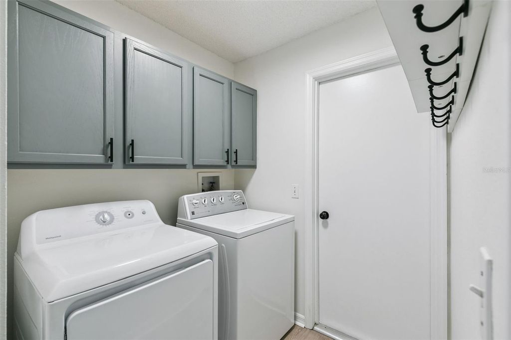 Image 13 of property listing at 4210 IVEYGLEN AVENUE, Orlando, FL 32826