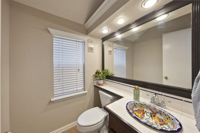 3311 Golden Trails Drive 505, Houston, TX 77345