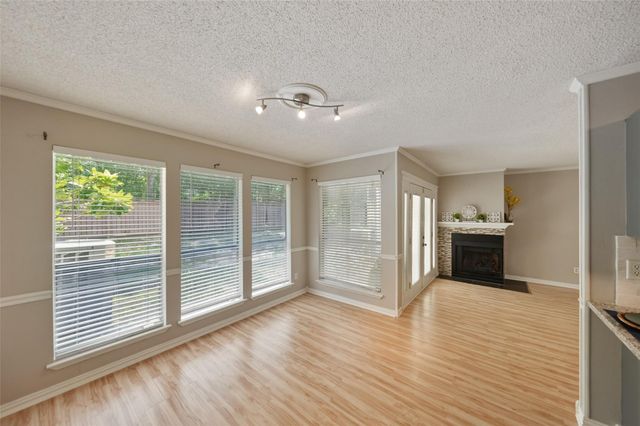 3311 Golden Trails Drive 505, Houston, TX 77345
