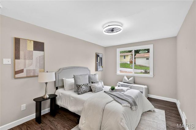 10007 Delta Drive, Breckenridge Hills, MO 63074
