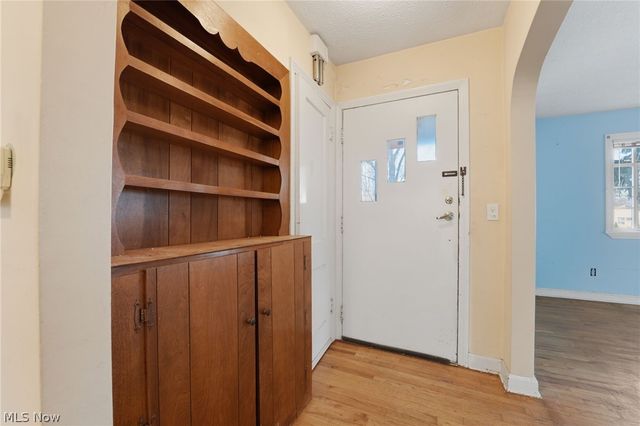 1016 Riverside Drive, Painesville, OH 44077