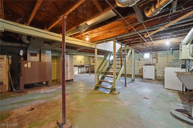 1016 Riverside Drive, Painesville, OH 44077