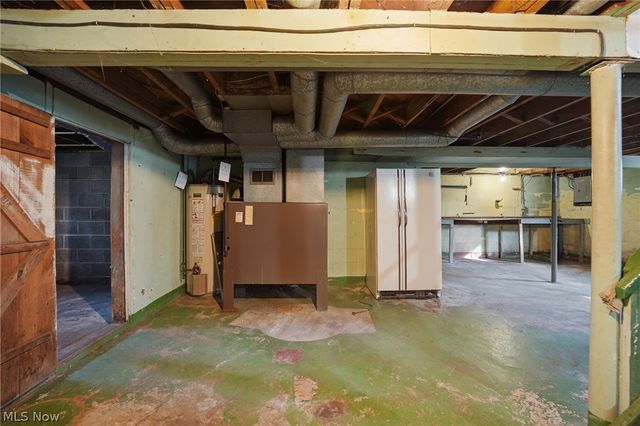 1016 Riverside Drive, Painesville, OH 44077