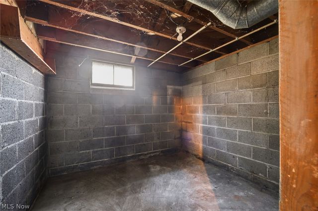 1016 Riverside Drive, Painesville, OH 44077