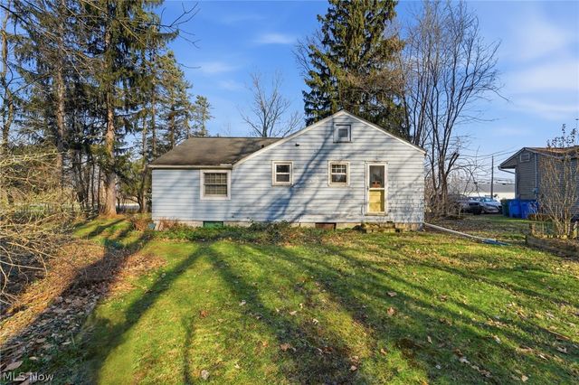 1016 Riverside Drive, Painesville, OH 44077