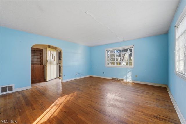 1016 Riverside Drive, Painesville, OH 44077