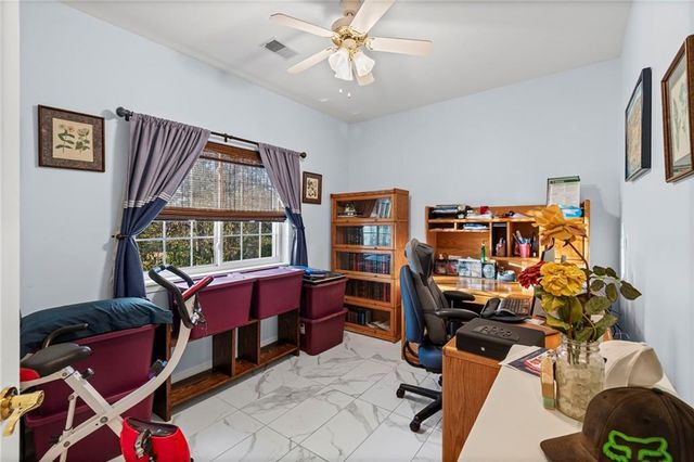 17201 E 32nd Street 6, Independence, MO 64055