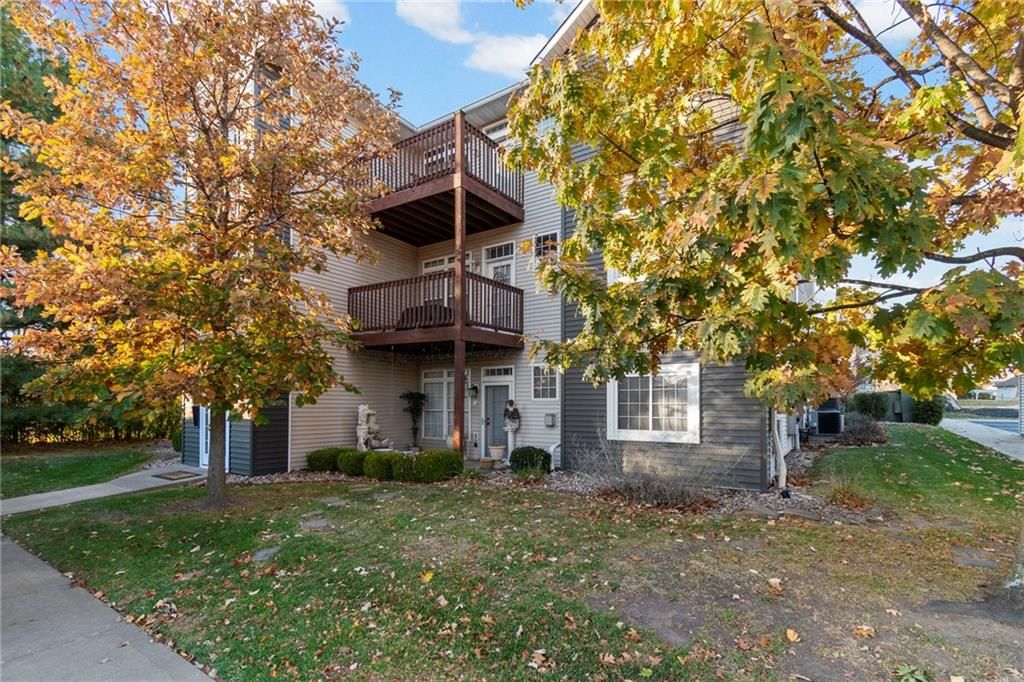 17201 E 32nd Street 6, Independence, MO 64055