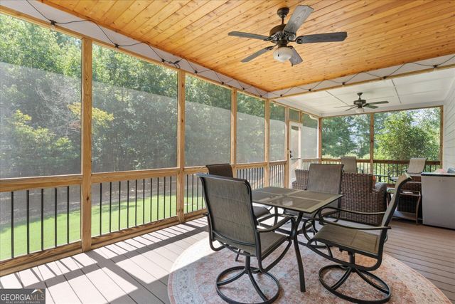212 Overlook Way, Carrollton, GA 30117