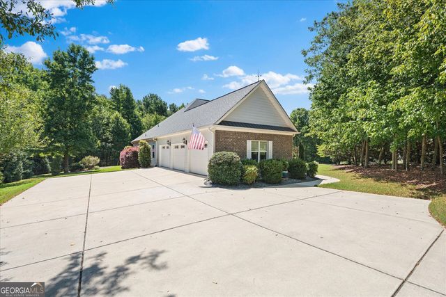 212 Overlook Way, Carrollton, GA 30117
