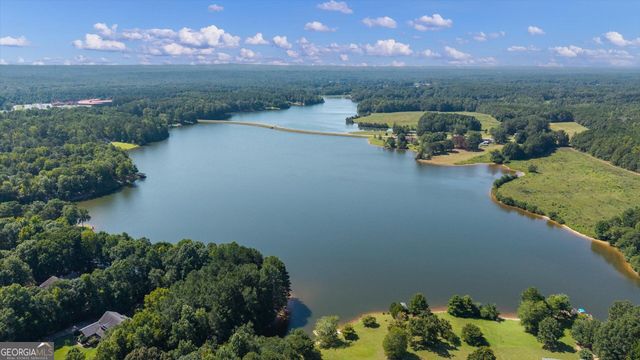 212 Overlook Way, Carrollton, GA 30117